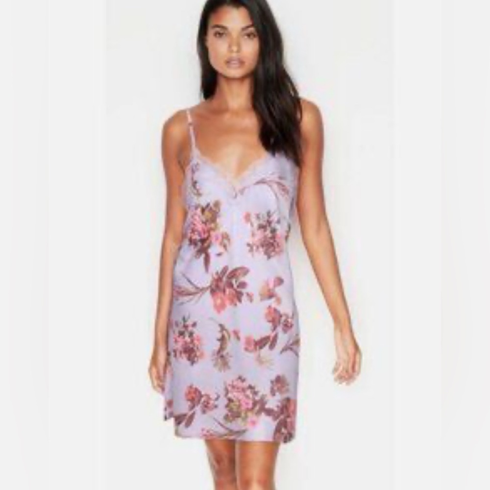 Victorias Secret violet Slip